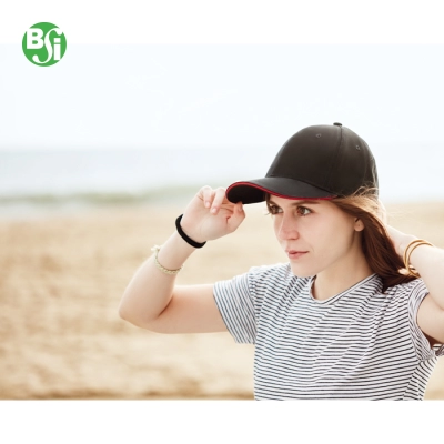 ragazza sorridente con cappellino personalizzabile

I 3 modi più popolari per personalizzare i tuoi cappellini 